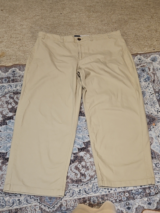 Old Navy Pants - Old Navy Beige Cropped Wide Leg Chino Pants